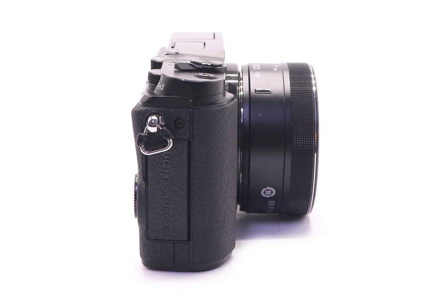 Nikon 1 V3 kit (пробег 1975 кадров)