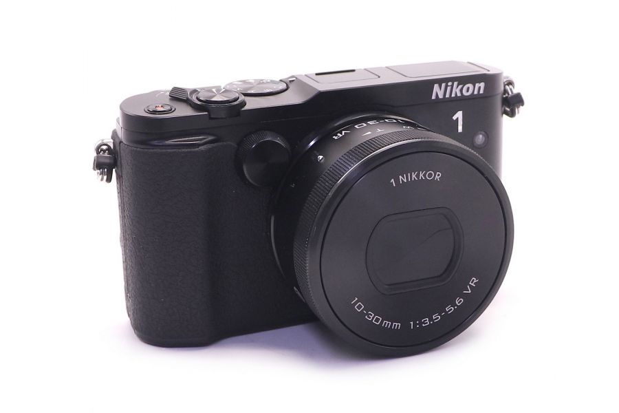 Nikon 1 V3 kit (пробег 1975 кадров)