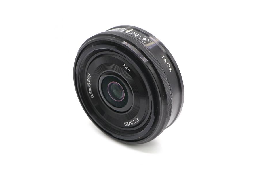 Sony 2.8/20mm SEL20F28 в упаковке