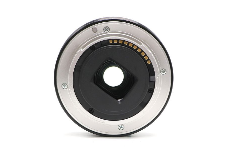 Sony 2.8/20mm SEL20F28 в упаковке