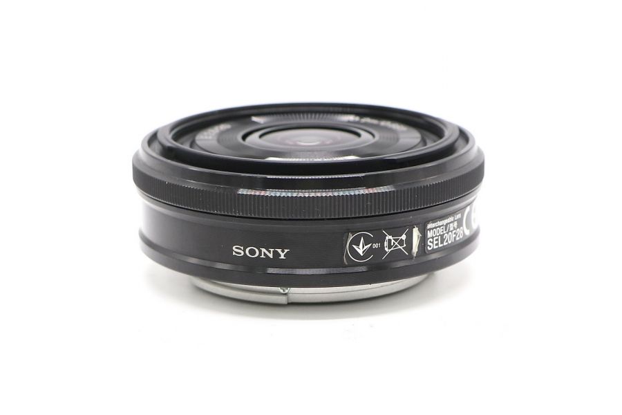 Sony 2.8/20mm SEL20F28 в упаковке
