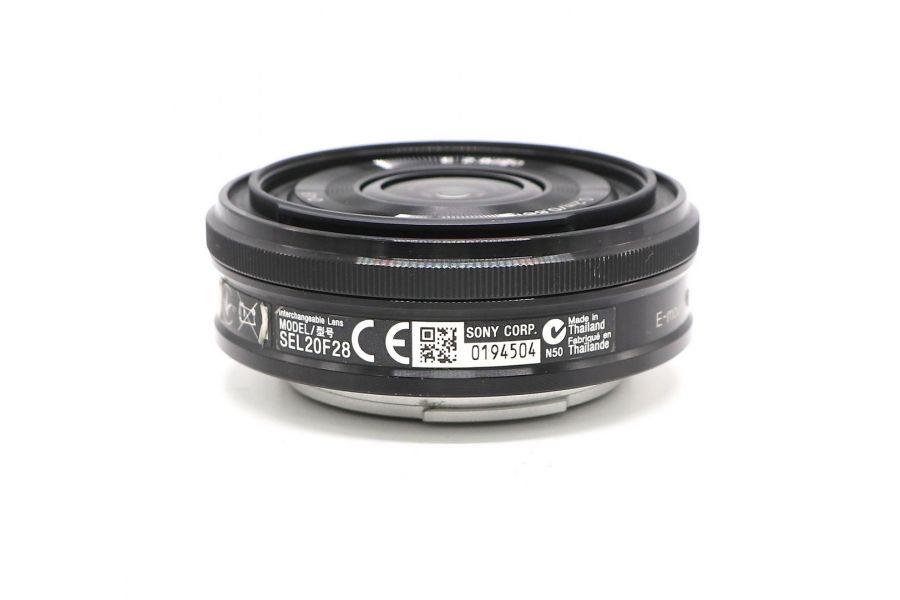 Sony 2.8/20mm SEL20F28 в упаковке