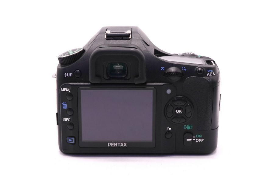 Pentax K200D kit (пробег 5905 кадров)