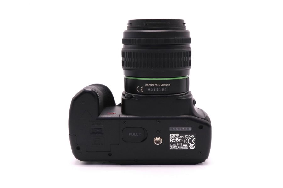 Pentax K200D kit (пробег 5905 кадров)