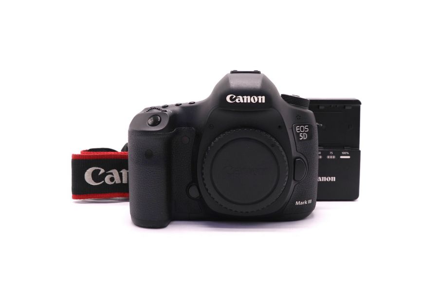 Canon EOS 5D Mark III body (пробег 23000 кадров)