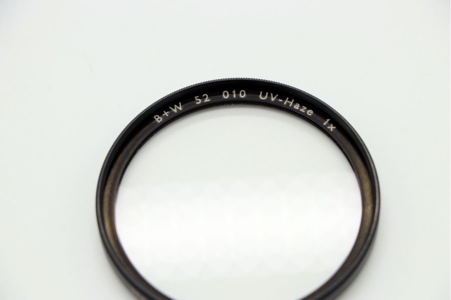 Светофильтр B+W 52 010 UV-Haze 1x F-PRO