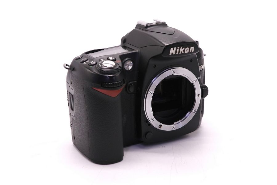 Nikon D90 body (пробег 185800 кадров)
