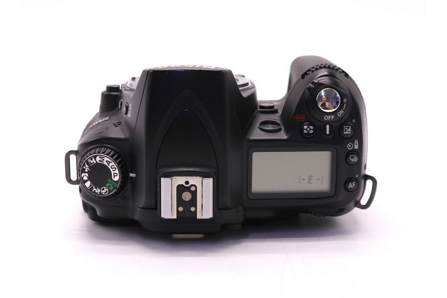 Nikon D90 body (пробег 185800 кадров)