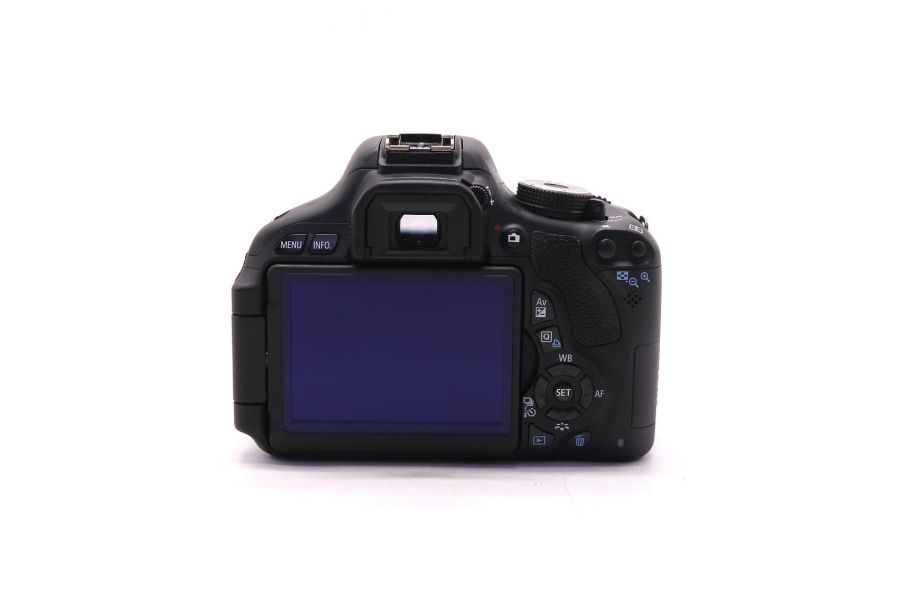 Фотокамера Canon EOS 600D body (пробег 450 кадров)