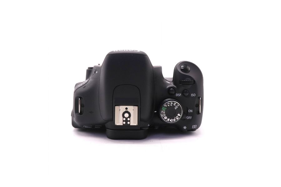 Фотокамера Canon EOS 600D body (пробег 450 кадров)