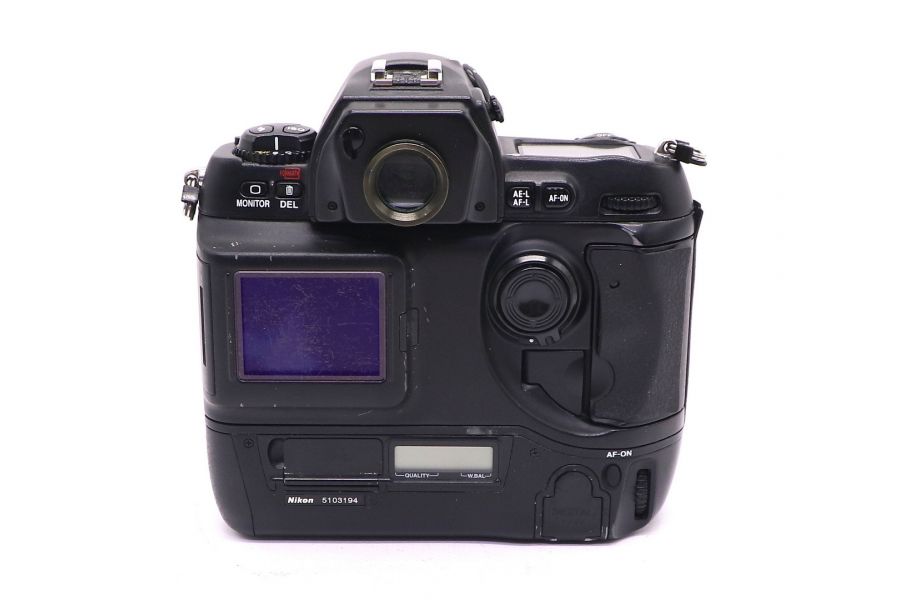 Nikon D1X body (Japan, 2001)