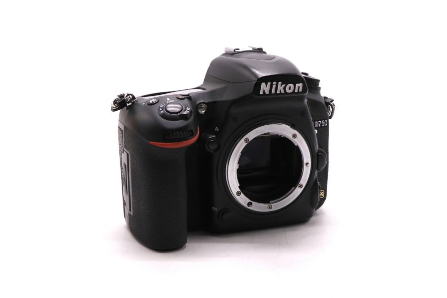Nikon D750 body в упаковке (пробег 33935 кадров)