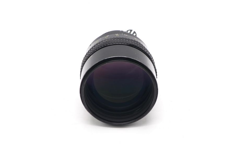 Nikon 135mm f/2 Nikkor