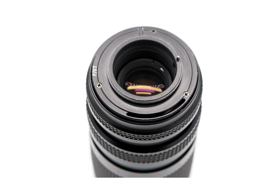 Tokina RMC 75-260mm f/4.5 (Japan, 1977) M42