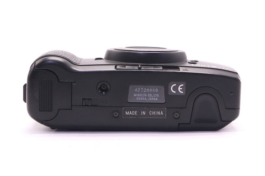 Minolta Riva 100 AF в упаковке