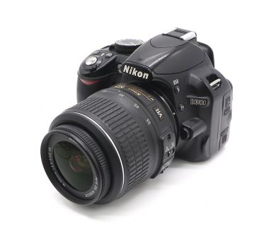 Nikon D3100 kit (пробег 25330 кадров)