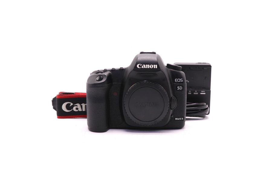 Canon EOS 5D Mark II body (пробег 36945 кадров)
