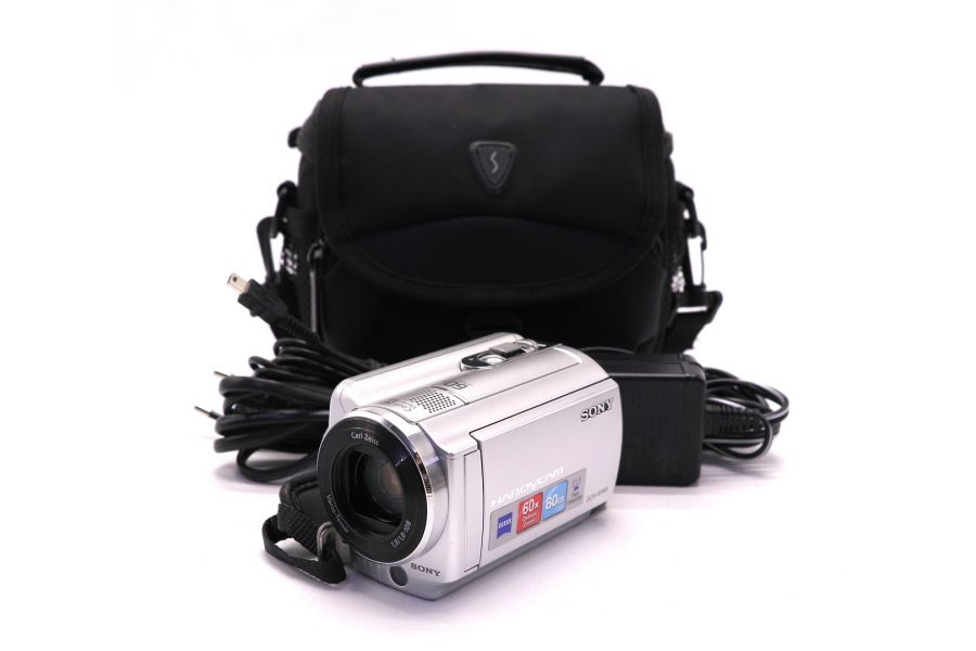 Видеокамера Sony DCR-SR68E