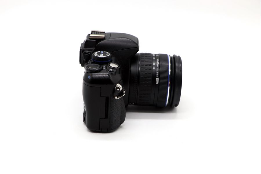 Olympus E-420 + Olympus 14-42mm