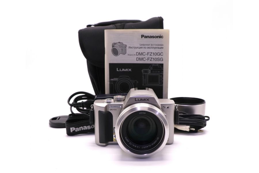 Panasonic Lumix DMC-FZ10 silver (Japan, 2004)