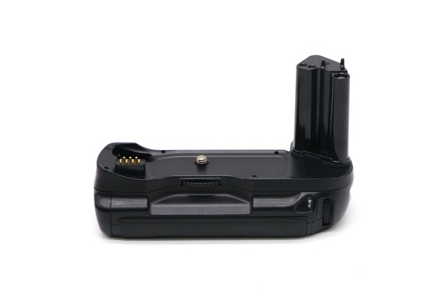 Батарейная ручка Nikon MB-15 в упаковке