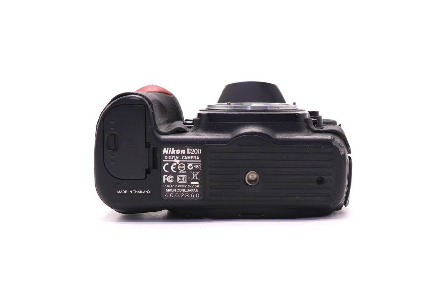 Nikon D200 body (пробег 111290 кадров)