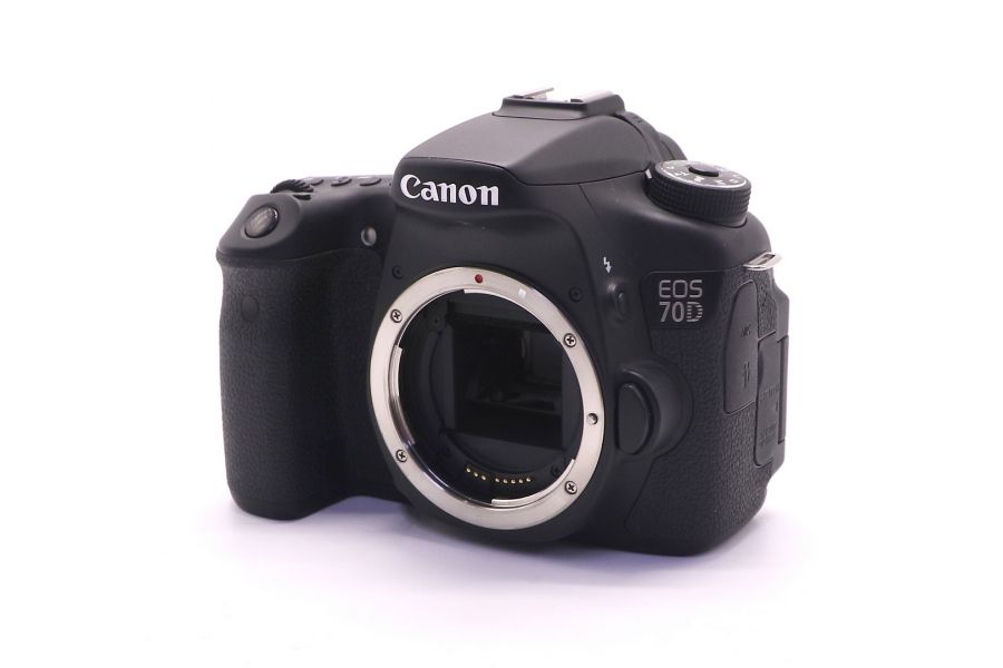 Canon EOS 70D body (пробег 1550 кадров)