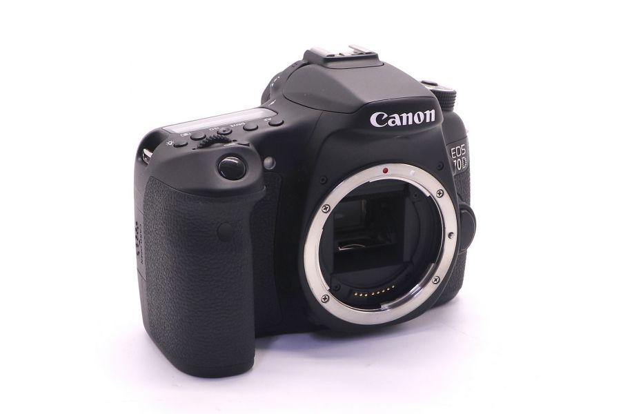 Canon EOS 70D body (пробег 1550 кадров)