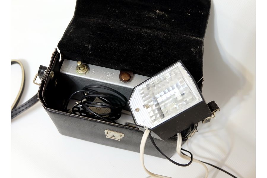 Фотовспышка Чайка (СССР, 1982)