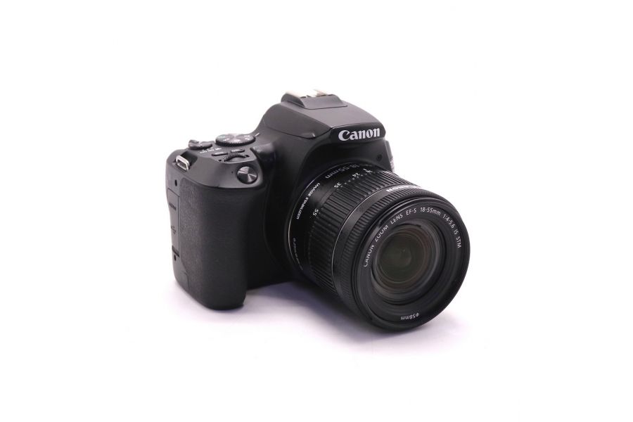 Canon EOS 250D kit (пробег 1000 кадров)