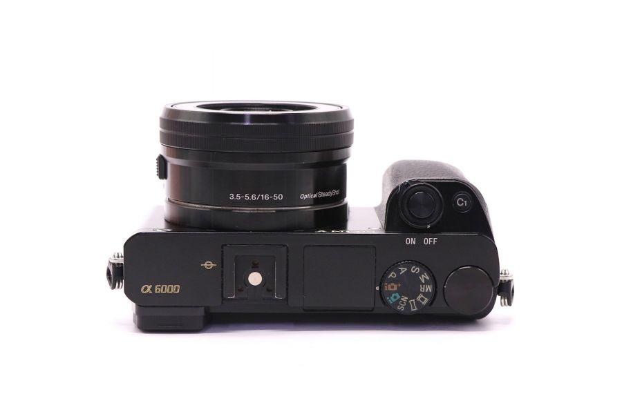 Sony A6000 ILCE-6000 kit в упаковке (пробег 75300 кадров)