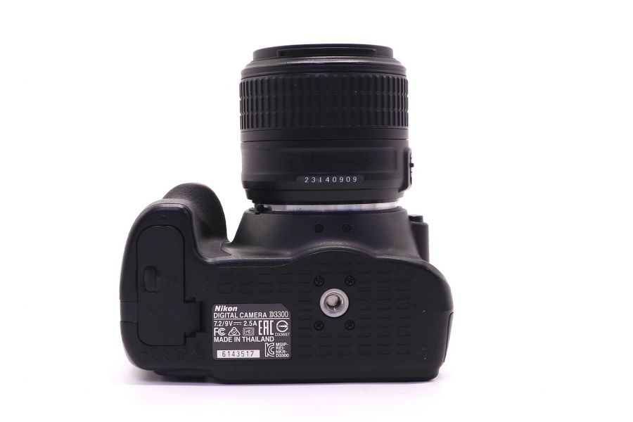 Nikon D3300 kit (пробег 3515 кадров)