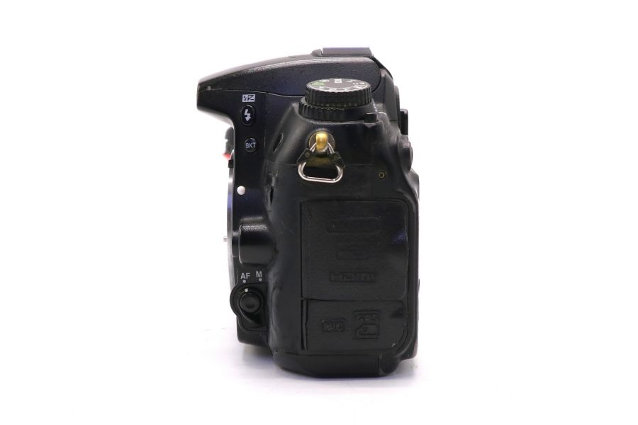 Nikon D7000 body (пробег 842095 кадров)