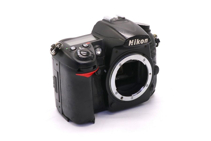 Nikon D7000 body (пробег 842095 кадров)