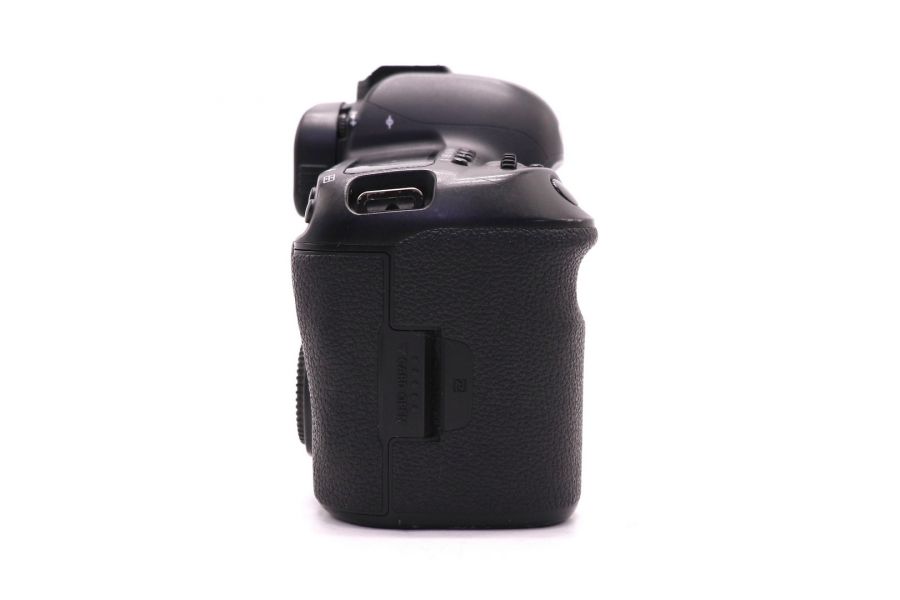 Canon EOS 5D Mark IV body (пробег 28600 кадров)