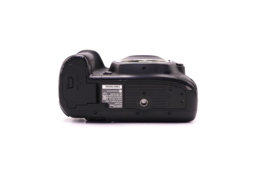 Canon EOS 5D Mark IV body (пробег 28600 кадров)