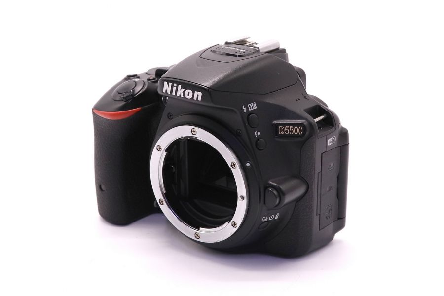 Nikon D5500 body (пробег 8000 кадров)