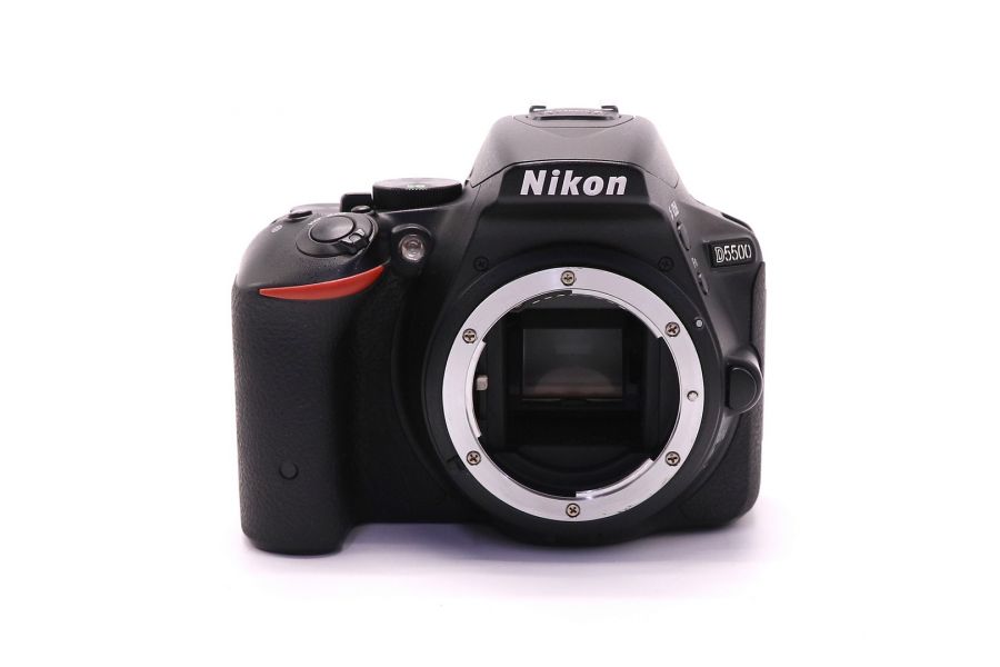 Nikon D5500 body (пробег 8000 кадров)