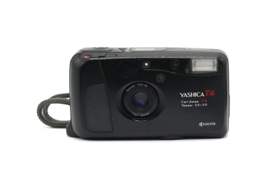 Yashica T4