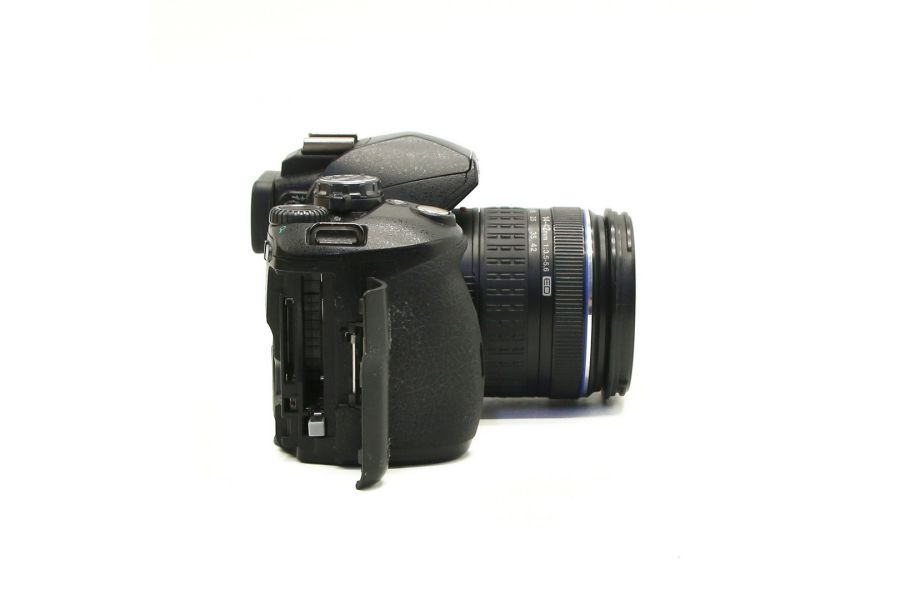 Olympus E-510 kit (пробег 44600 кадров)