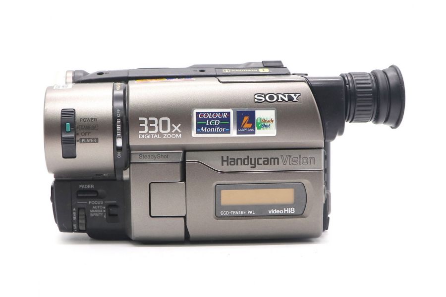 Видеокамера Sony CCD-TRV46E