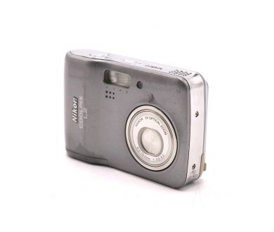 Компактная цифровая фотокамера Nikon Coolpix L2