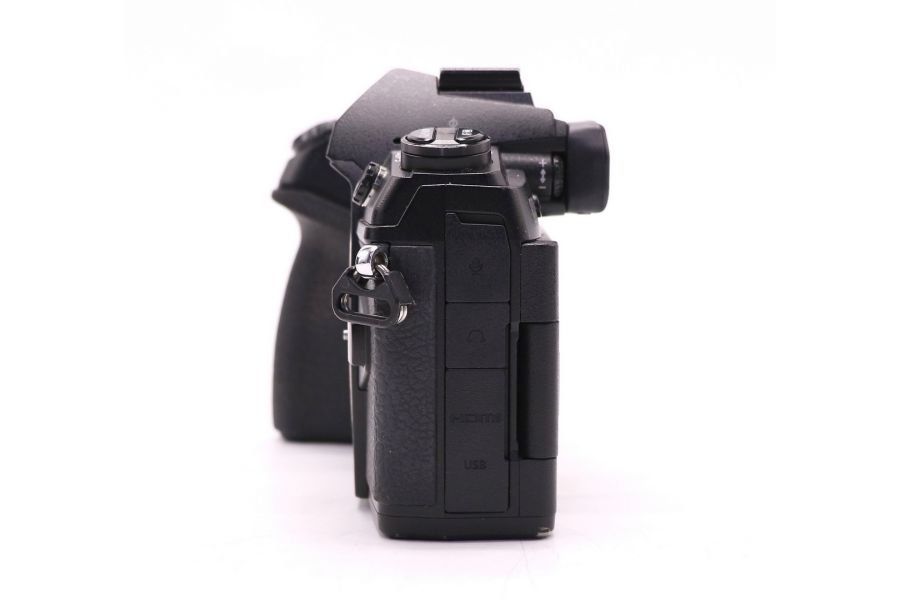 Olympus OM-D E-M1 Mark II body в упаковке (пробег 1620 кадров)