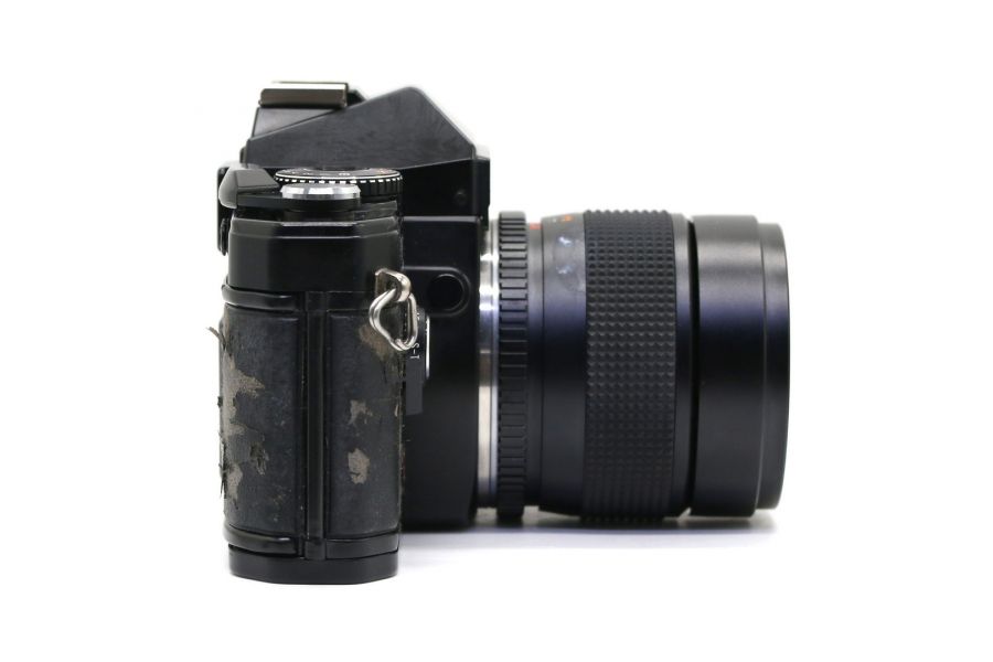 Yashica FX-D Quartz kit 42-75mm f/3.5-4.5