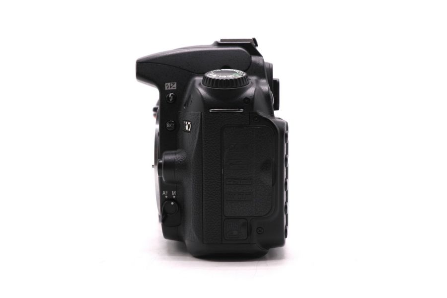 Цифровой Nikon D90 body неисправный