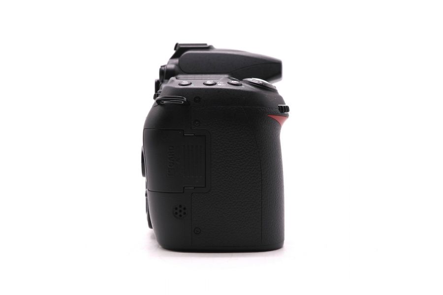 Цифровой Nikon D90 body неисправный