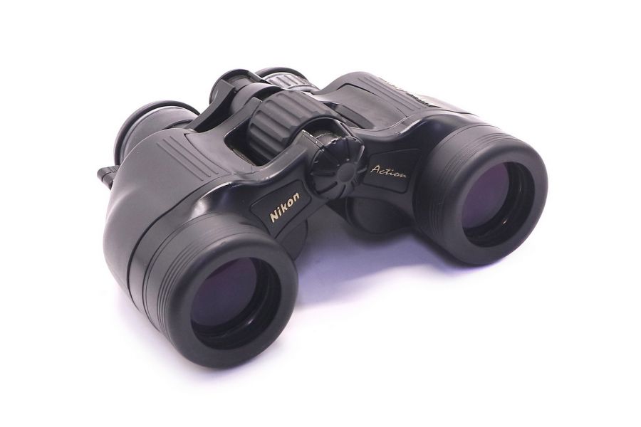 Бинокль Nikon Action 7-15x35