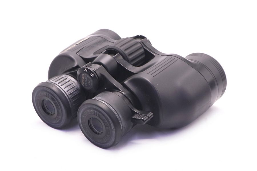 Бинокль Nikon Action 7-15x35