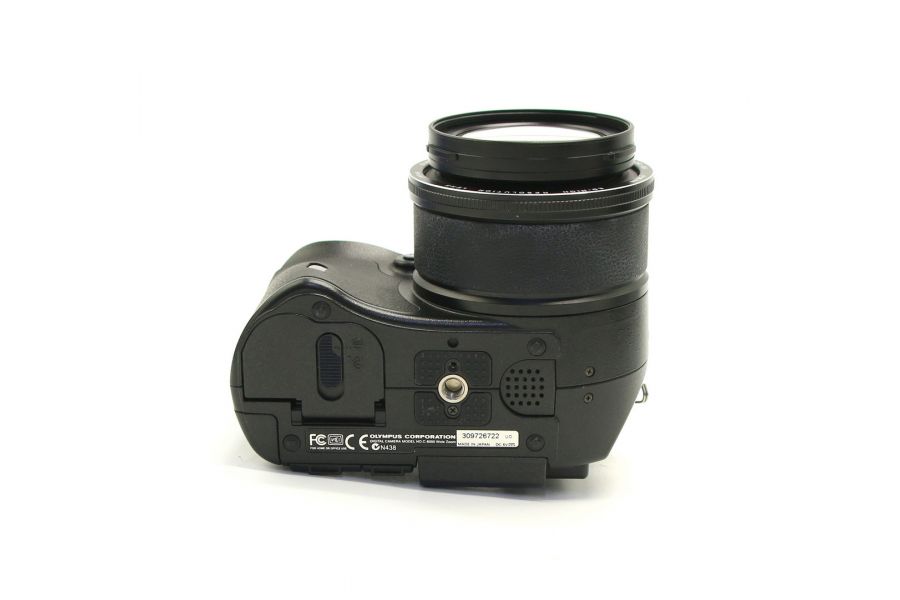 Olympus C-8080 Wide Zoom