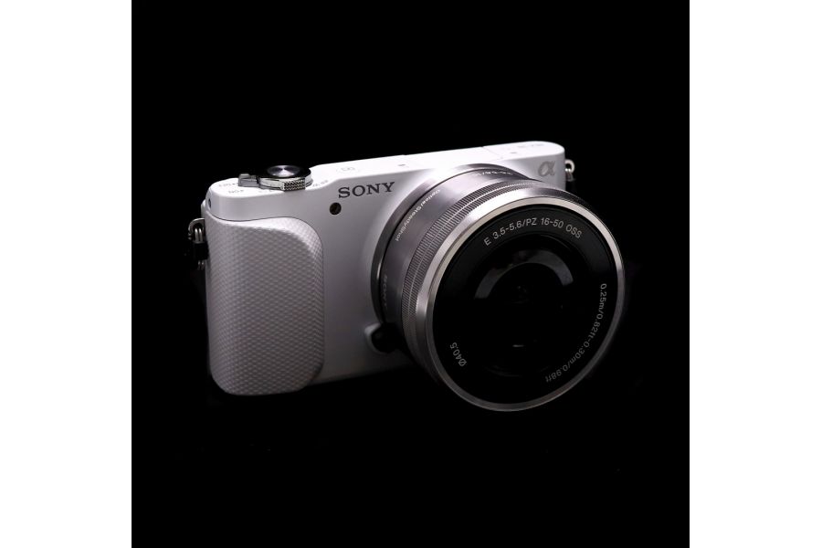 Фотокамера Sony Nex-3N kit (пробег 5020 кадров)